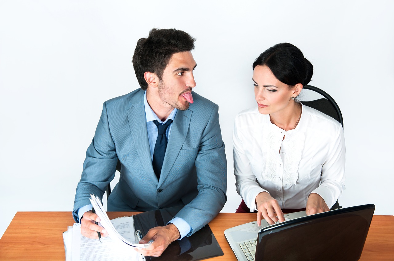 Couple et confinement : comment éviter les disputes ? couple confinement et télétravail