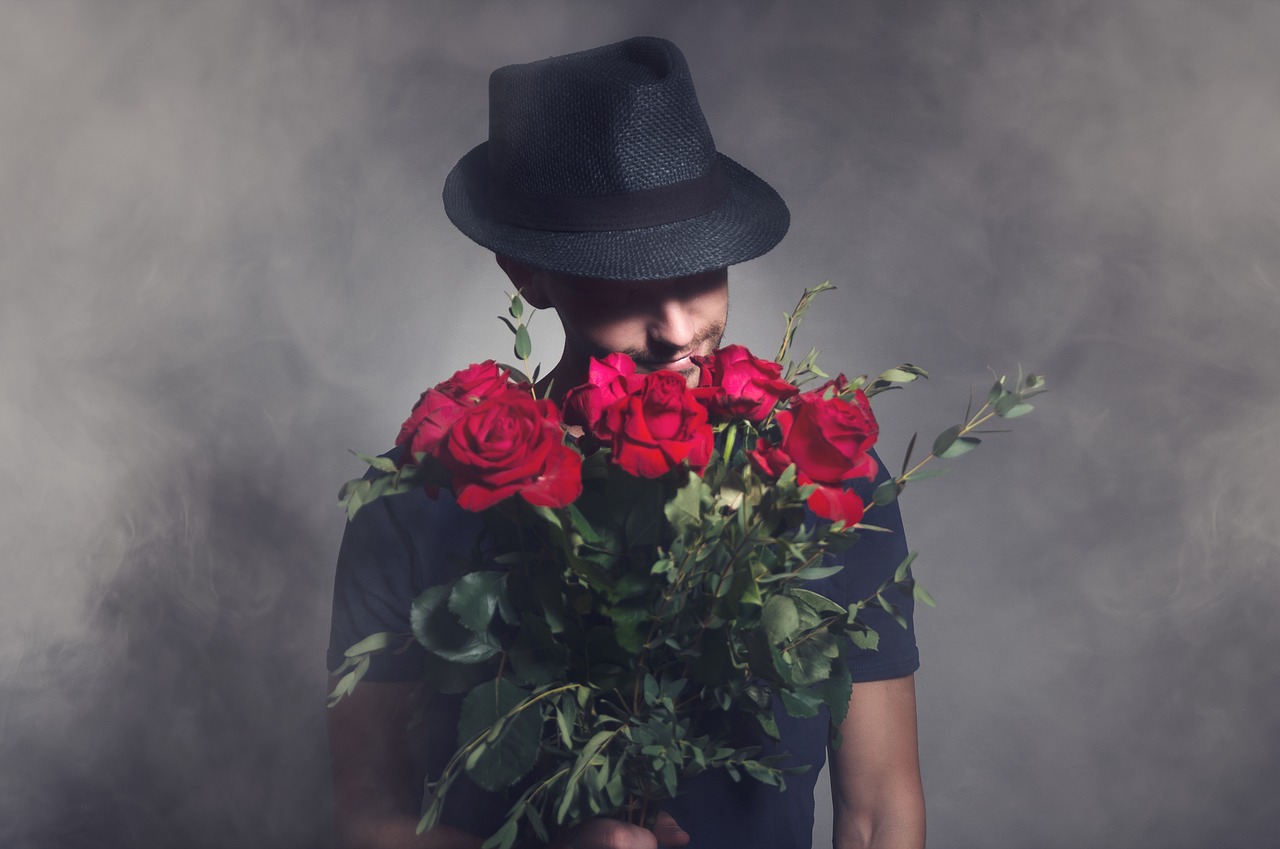 Infidélité : les signes qui ne trompent pas comment reconnaître un homme ou une femme infidèle ?