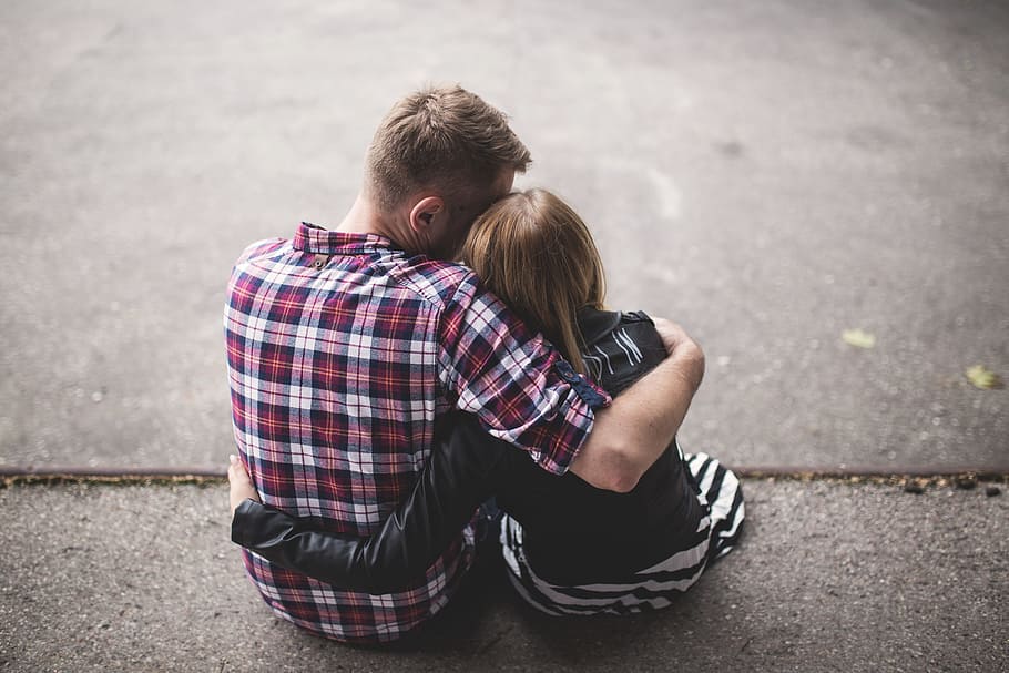 Jeunes couples : comment bien gérer l’argent à deux ? Jeunes couples : comment bien gérer l’argent à deux ?